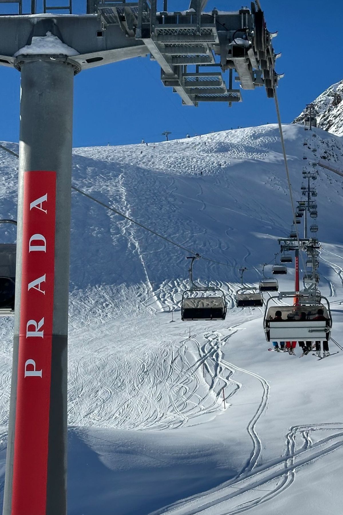 Skitransfer in die Schweizer Alpen