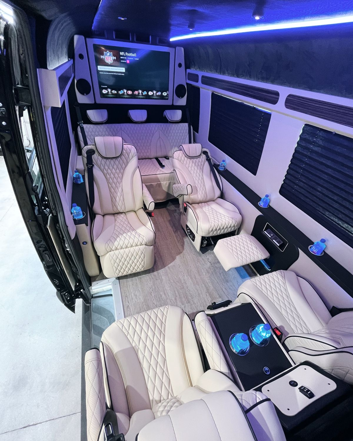 VIP Sprinter Lounge